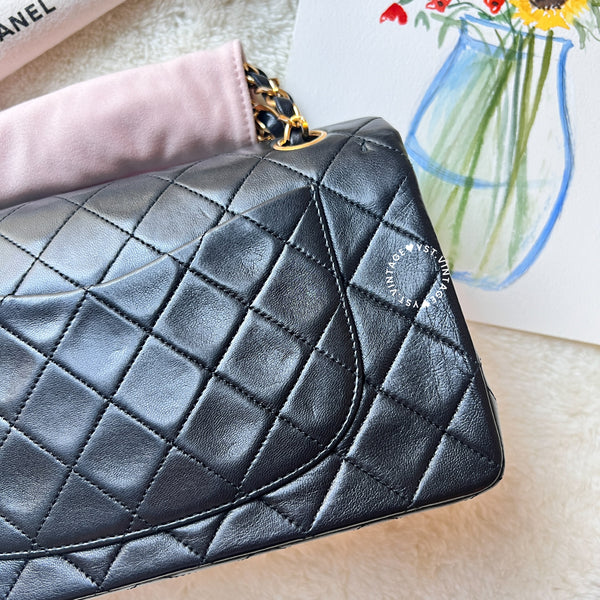 【8.28 中古拍賣】Vintage Chanel Small Classic Flap Bag CF23 - Black 005