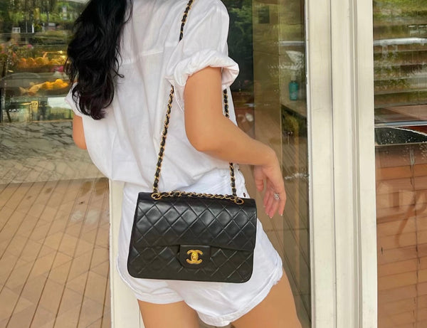 【8.28 中古拍賣】Vintage Chanel Small Classic Flap Bag CF23 - Black 005