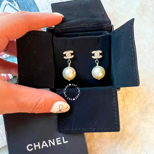 Pre-owned Chanel Coco Mark Rhinestone with Pearl Earrings