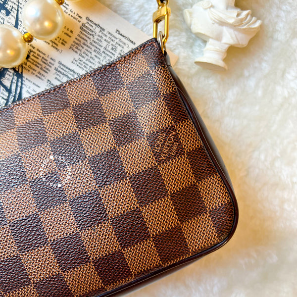 Vintage LV Damier Pochette