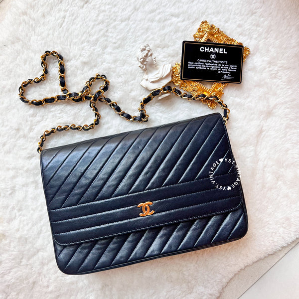 Vintage Chanel Single Flap Bag - Black x Gold 002