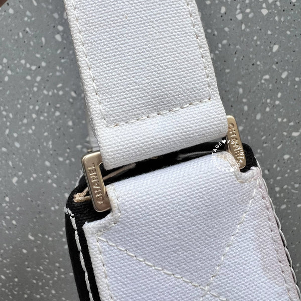 Vintage Chanel Canvas Hobo Bag - Black