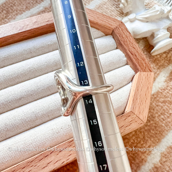 Vintage Tiffany & Co. Elsa Peretti Sterling Silver Open Heart Ring