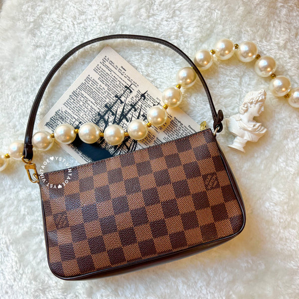 Vintage LV Damier Pochette