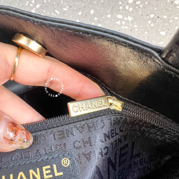 Vintage Chanel Camellia Vivian Tote Bag - Black
