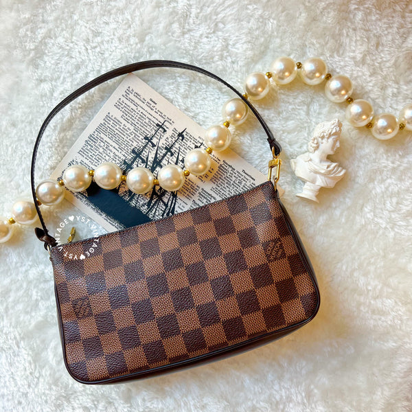 Vintage LV Damier Pochette
