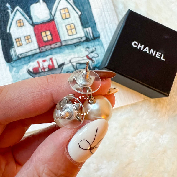 Pre-owned Chanel Coco Mark Rhinestone with Pearl Earrings
