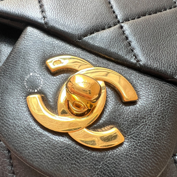 【8.28 中古拍賣】Vintage Chanel Small Classic Flap Bag CF23 - Black 005