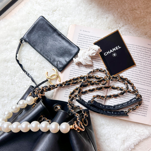 Vintage Chanel Bucket Bag with Coco Mark Chain - Black