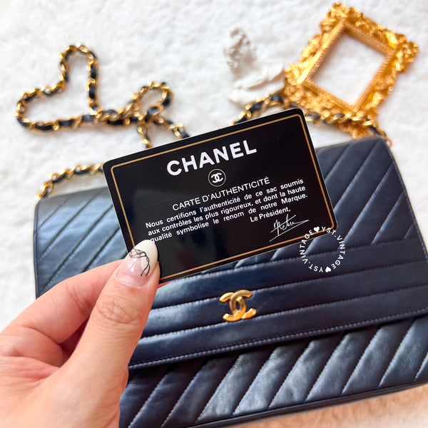 Vintage Chanel Single Flap Bag - Black x Gold 002
