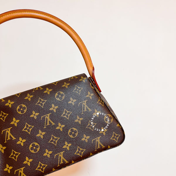 Vintage LV Looping