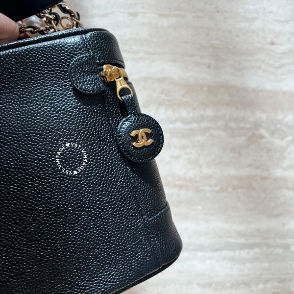 Vintage CHANEL Vertical Vanity Bag - Caviar Black 007