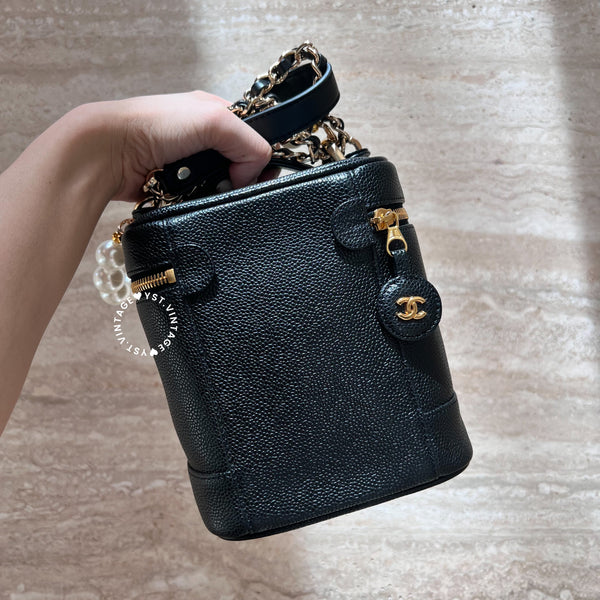 Vintage CHANEL Vertical Vanity Bag - Caviar Black 007