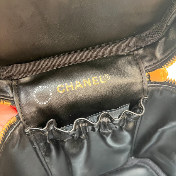 Vintage CHANEL Vertical Vanity Bag - Caviar Black 007