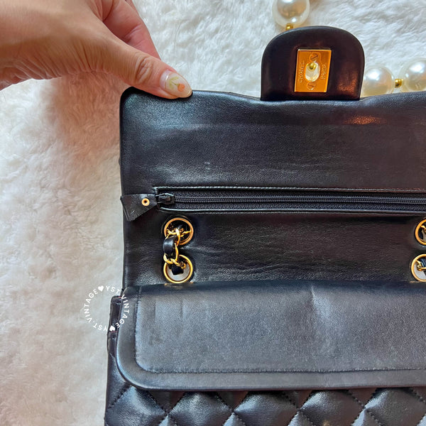 Vintage Chanel Small Classic Flap Bag CF23 - Black