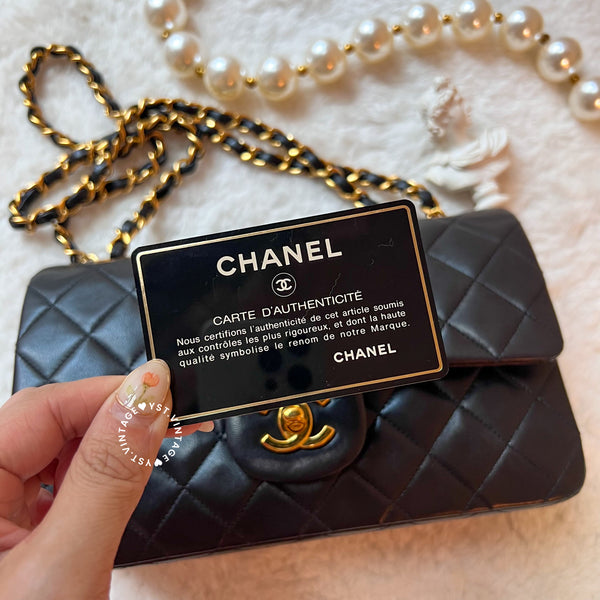 Vintage Chanel Small Classic Flap Bag CF23 - Black