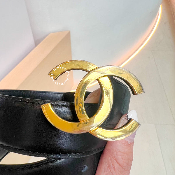 Vintage Chanel Coco Mark Leather Belt - Black*Gold