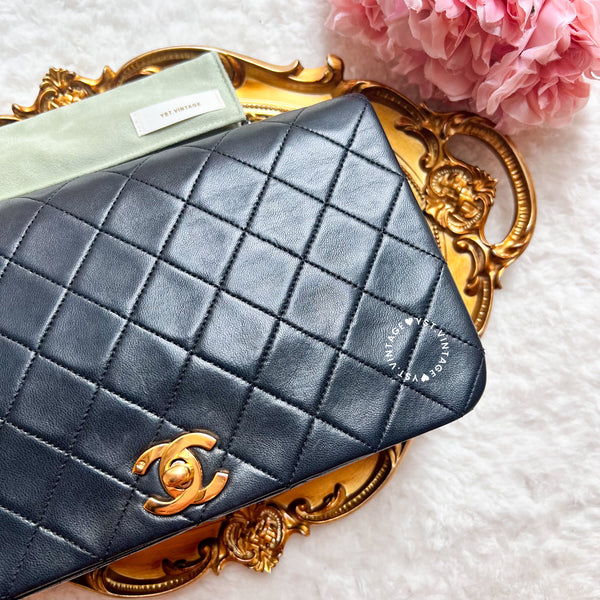 【11.11中古拍賣品】Vintage Chanel 23cm Turn-Lock Single Flap Bag - Black