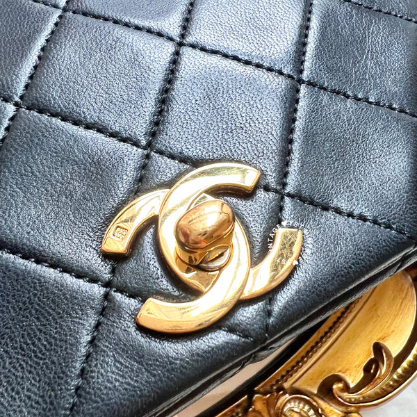 【11.11中古拍賣品】Vintage Chanel 23cm Turn-Lock Single Flap Bag - Black