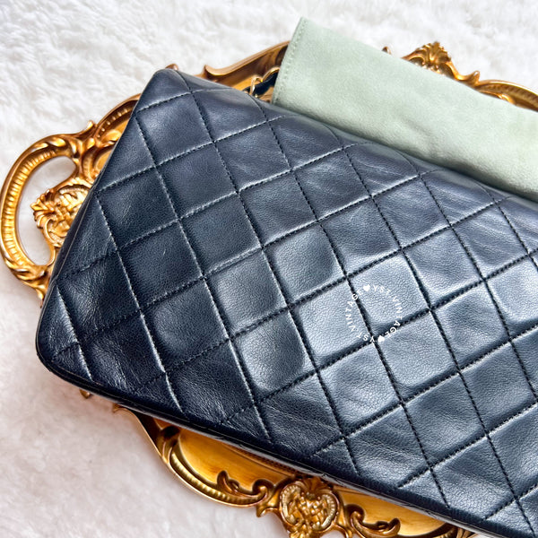 【11.11中古拍賣品】Vintage Chanel 23cm Turn-Lock Single Flap Bag - Black