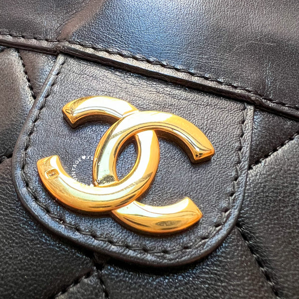 Vintage Chanel 1980's Clutch - Black