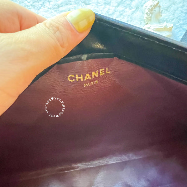 Vintage Chanel 1980's Clutch - Black
