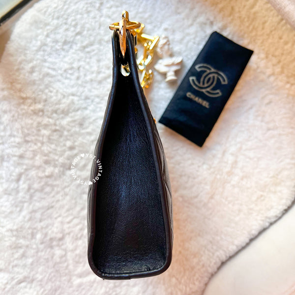 Vintage Chanel 1980's Clutch - Black