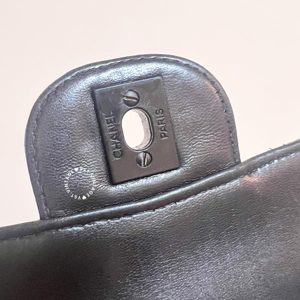 Vintage Chanel Coco Bar Classic Flap CF25 - Black 002