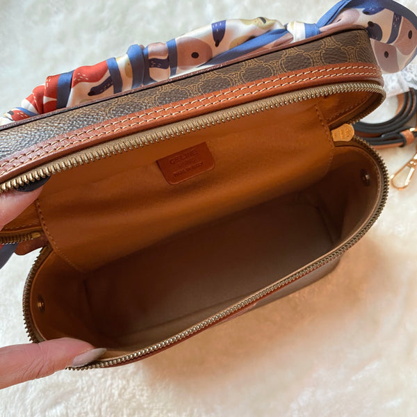 Vintage CELINE Macadam Vanity Bag 005