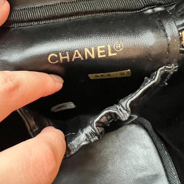Vintage CHANEL Vertical Vanity Bag - Lambskin Black 006