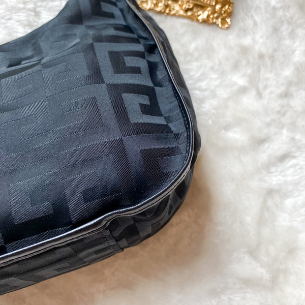 Vintage Givenchy 1990s 4G Shoulder Bag - Black