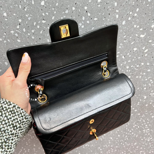 Vintage Chanel Small Classic Flap Bag CF23 - Black 002
