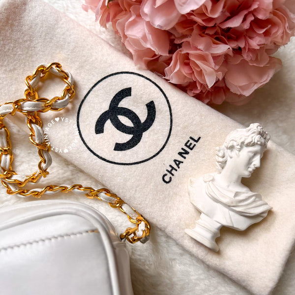 Vintage Chanel Camera Bag With Triple Coco Mark - Snow White
