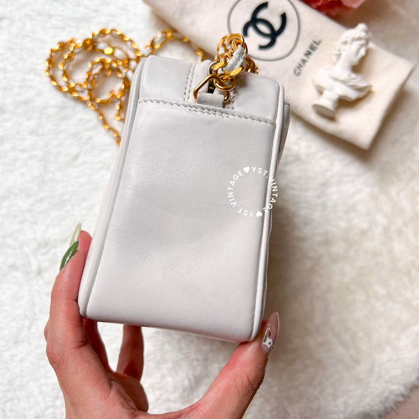 Vintage Chanel Camera Bag With Triple Coco Mark - Snow White