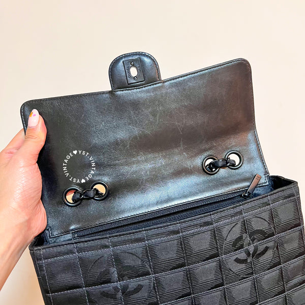 Vintage Chanel Coco Bar Classic Flap CF25 - Black