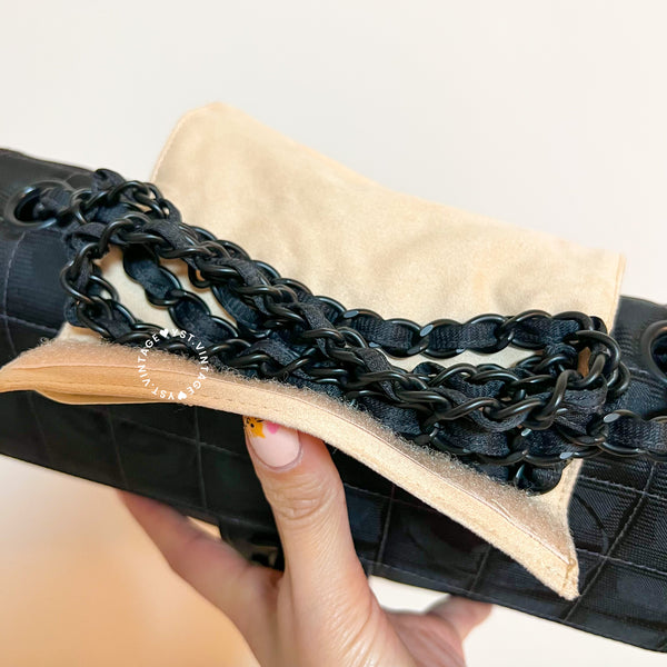 Vintage Chanel Coco Bar Classic Flap CF25 - Black