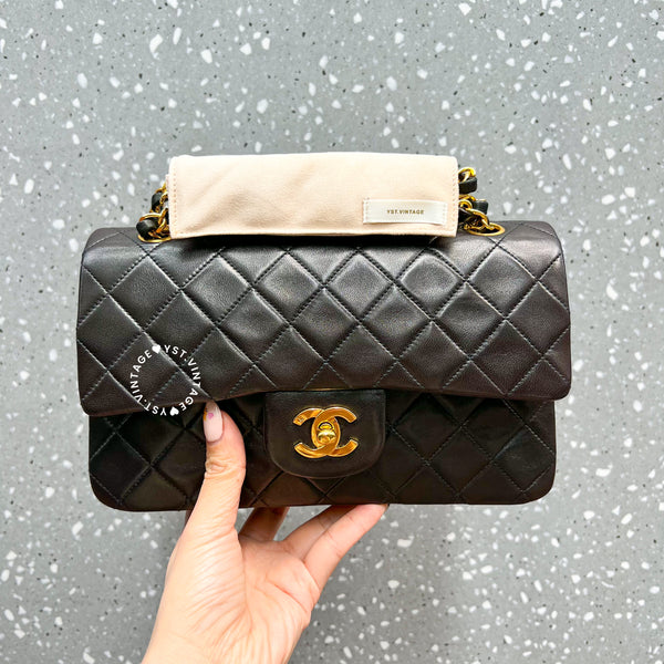 Vintage Chanel Small Classic Flap Bag CF23 - Black 003