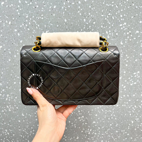 Vintage Chanel Small Classic Flap Bag CF23 - Black 003