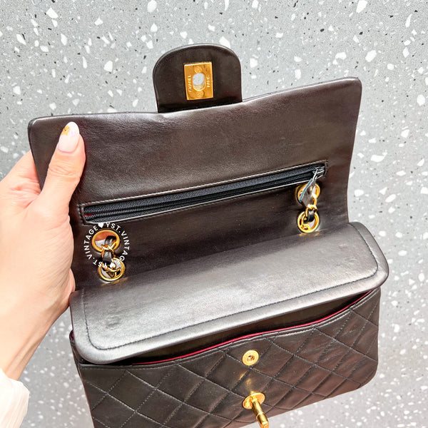 Vintage Chanel Small Classic Flap Bag CF23 - Black 003