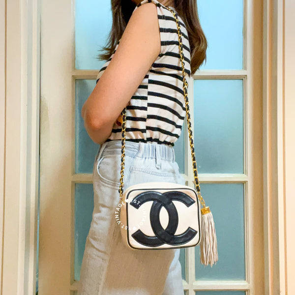Vintage Chanel Coco Mark Camera Bag With Tassel - White x Navy 002