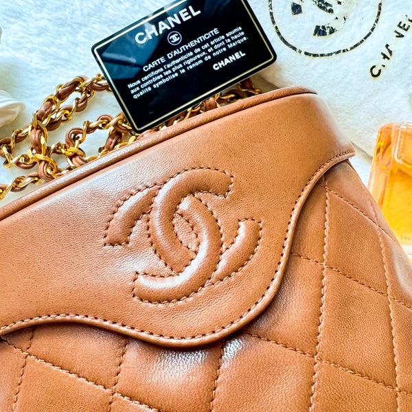 Vintage Chanel Vanity Bag with Tassel - Caramel Latte