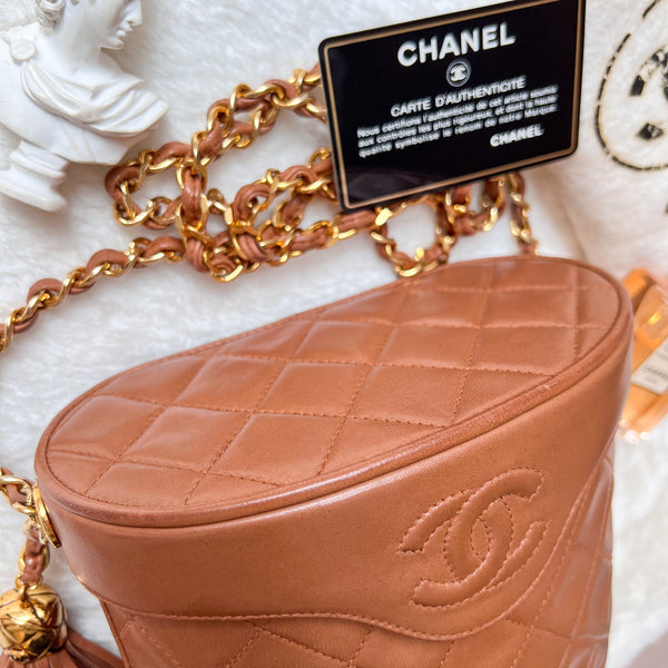 Vintage Chanel Vanity Bag with Tassel - Caramel Latte
