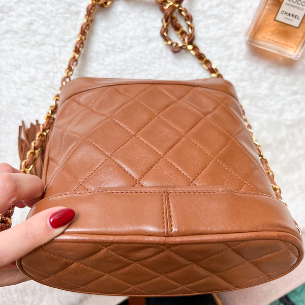 Vintage Chanel Vanity Bag with Tassel - Caramel Latte