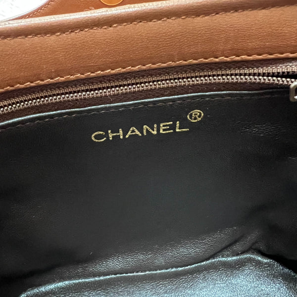 Vintage Chanel Vanity Bag with Tassel - Caramel Latte