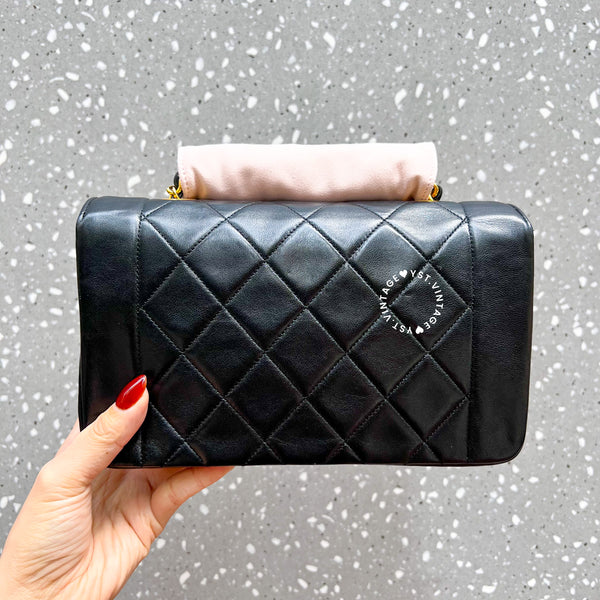 Vintage CHANEL Diana Small Flap Bag - Black 002
