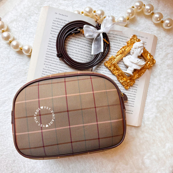 Vintage Burberrys Clutch