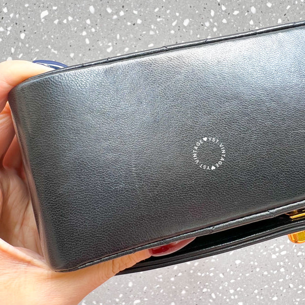 Vintage CHANEL Diana Small Flap Bag - Black 002