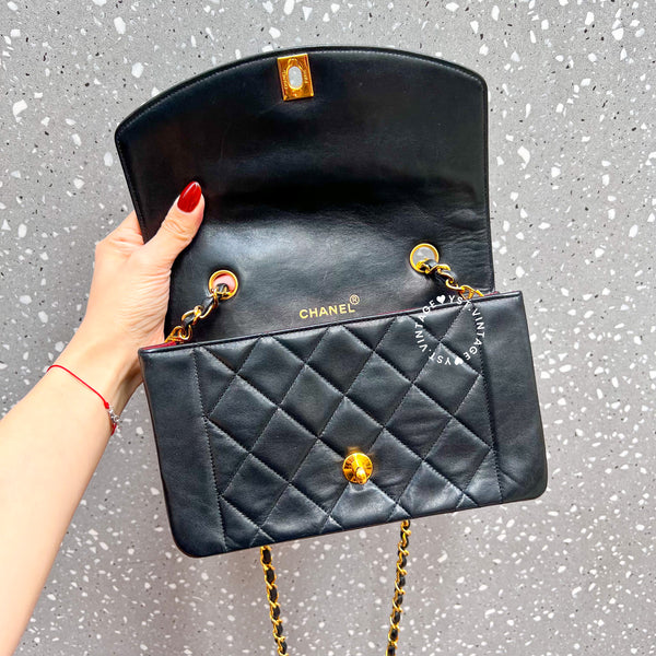 Vintage CHANEL Diana Small Flap Bag - Black 002