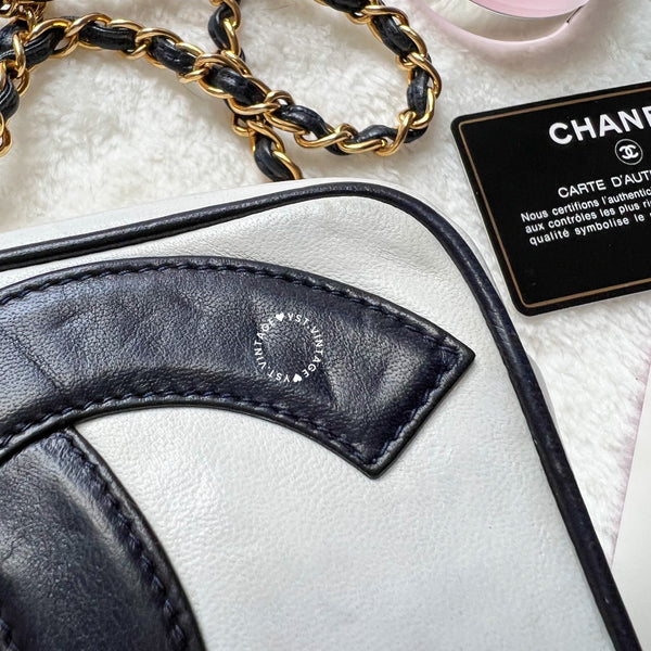Vintage Chanel Coco Mark Camera Bag With Tassel - White x Navy 002
