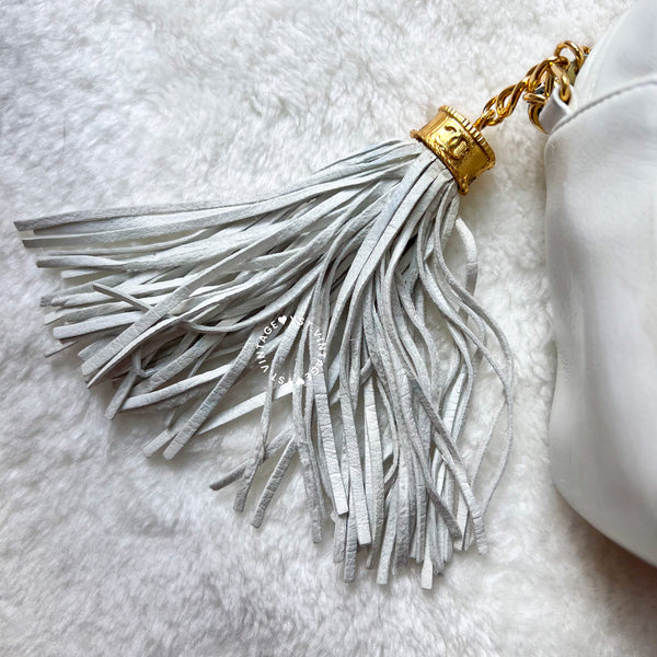 Vintage Chanel Coco Mark Camera Bag With Tassel - White x Navy 002